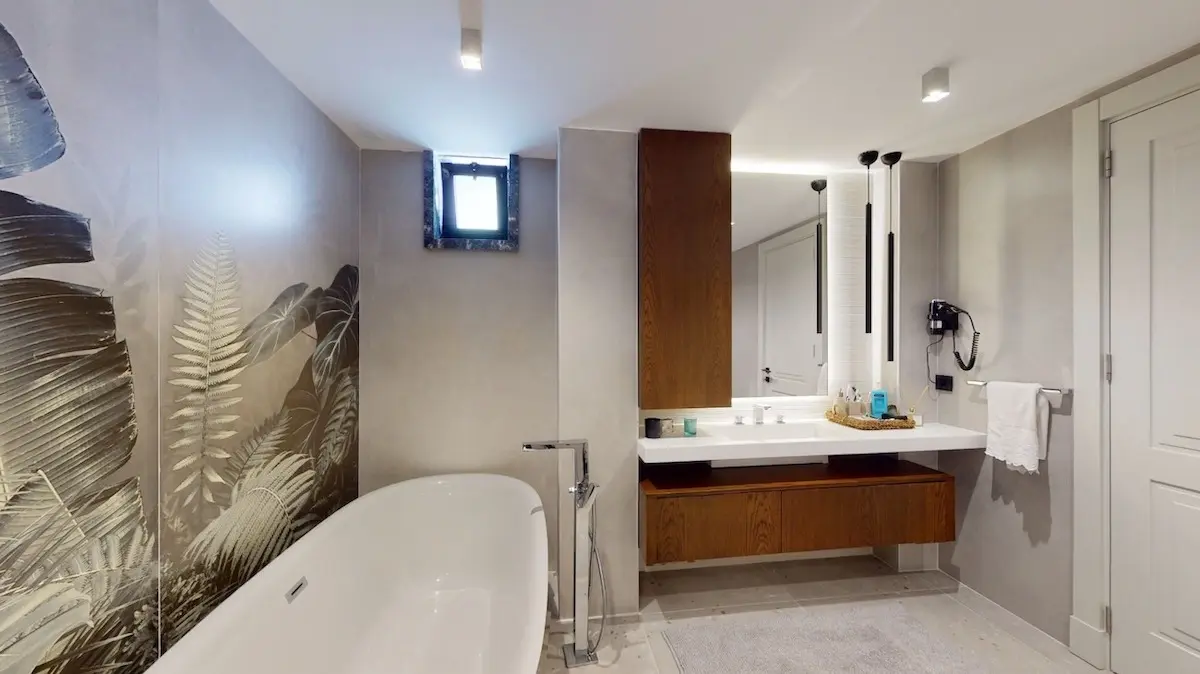 Luxury bathroom